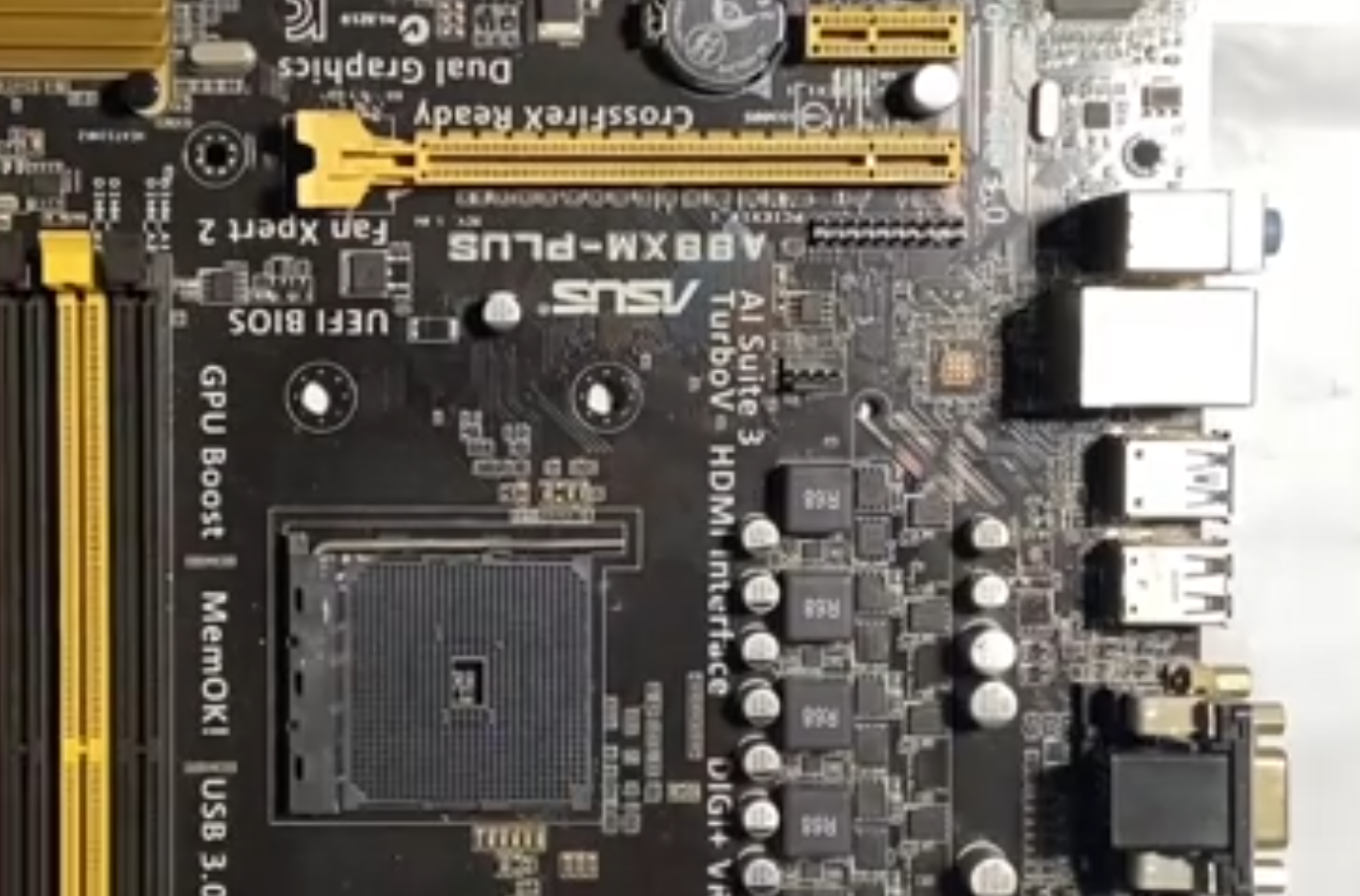 深海泰坦X8Ti筆記本不開機黑屏維修分析 技術資訊 第1張-成都十五維修